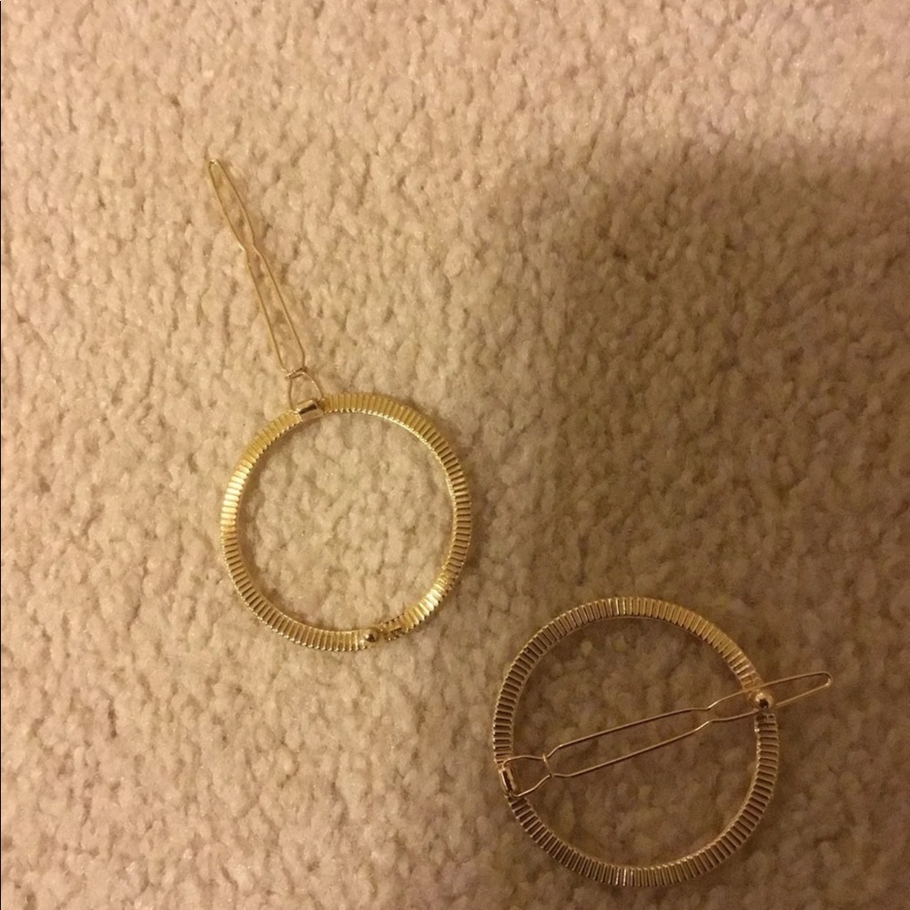 Hair Clips - Picture 3 of 3